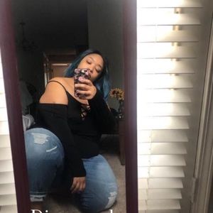 Light distressed blue jeans